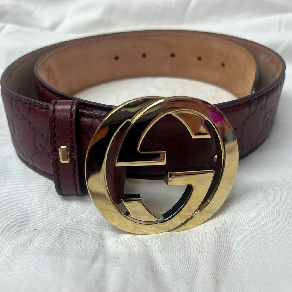 Women’s Gucci Gold GG Buckle Monogrammed Maroon Embossed Leather Belt